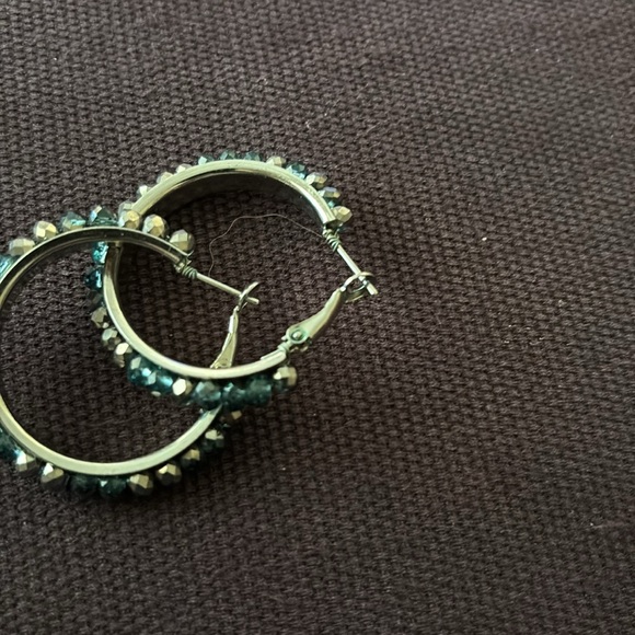 Hoop earrings - Picture 4 of 4